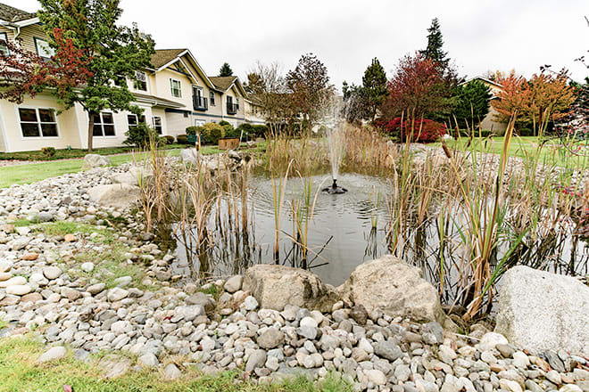 Brookdale Monroe outdoor common area