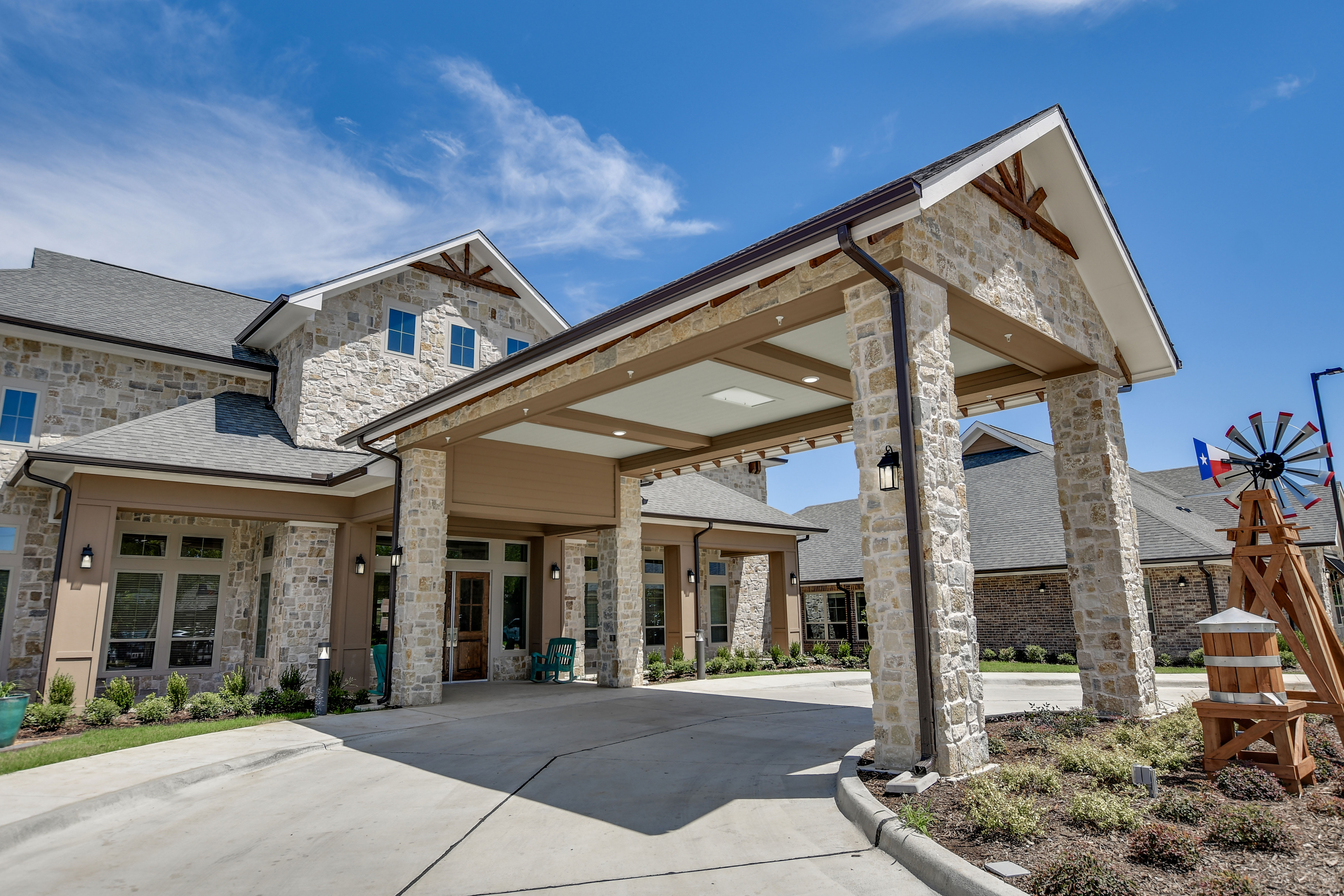 Harvest of Roanoke community entrance