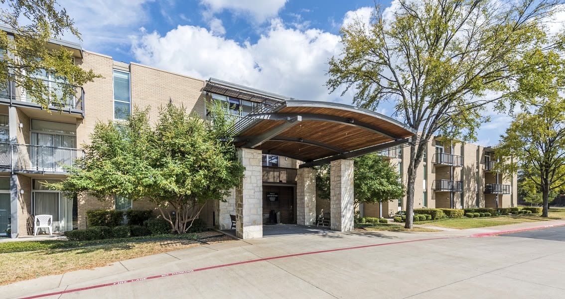 Autumn Leaves community entrance