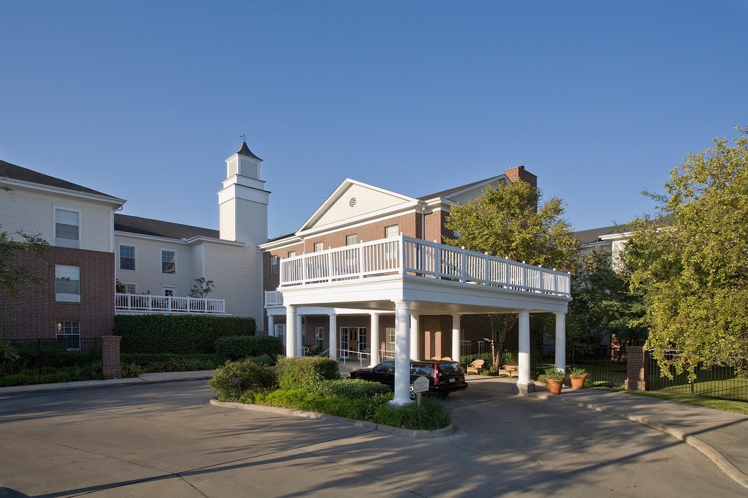 Belmont Village West University Community Exterior