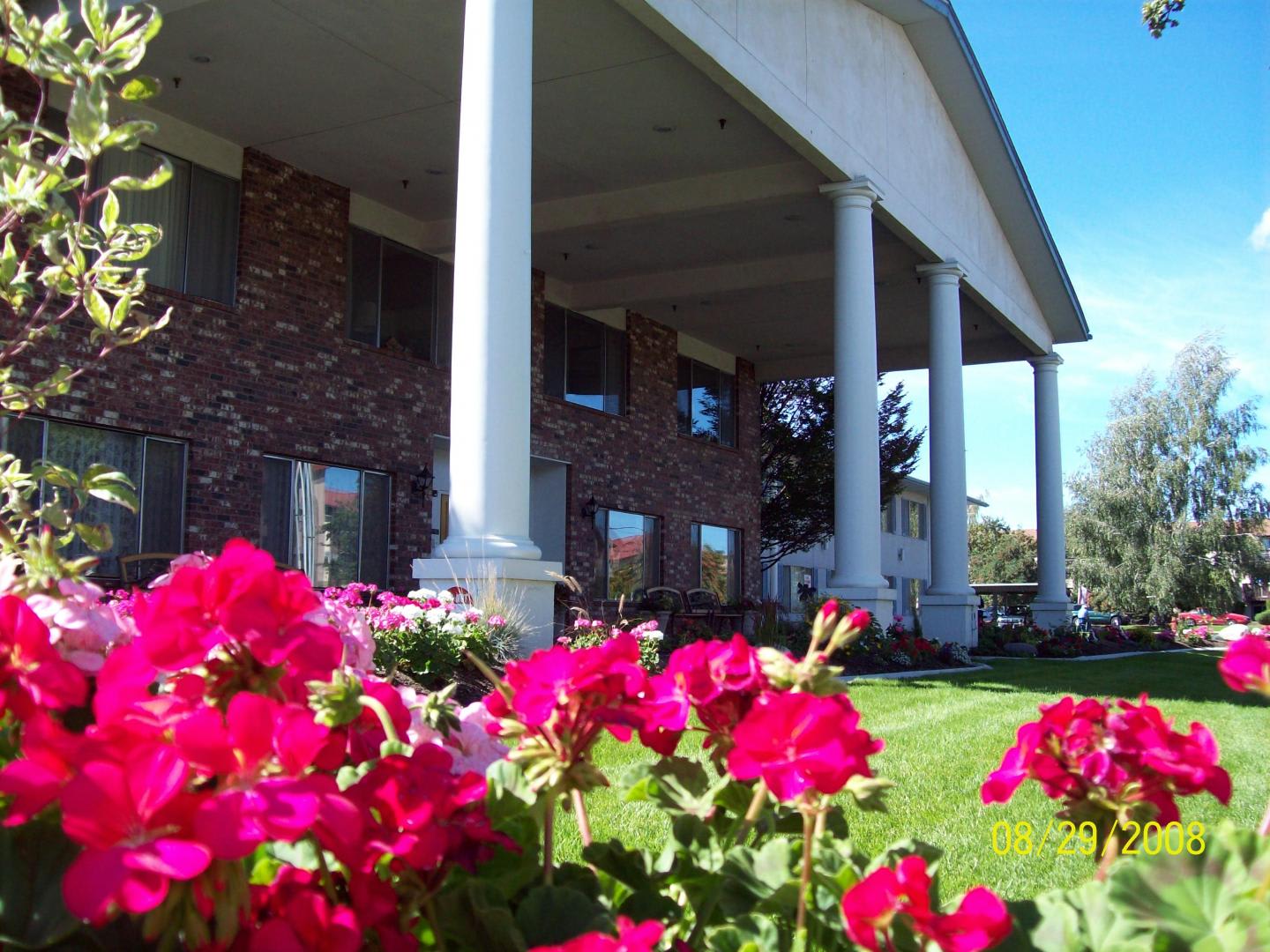 Photo of Royal Park Retirement Center