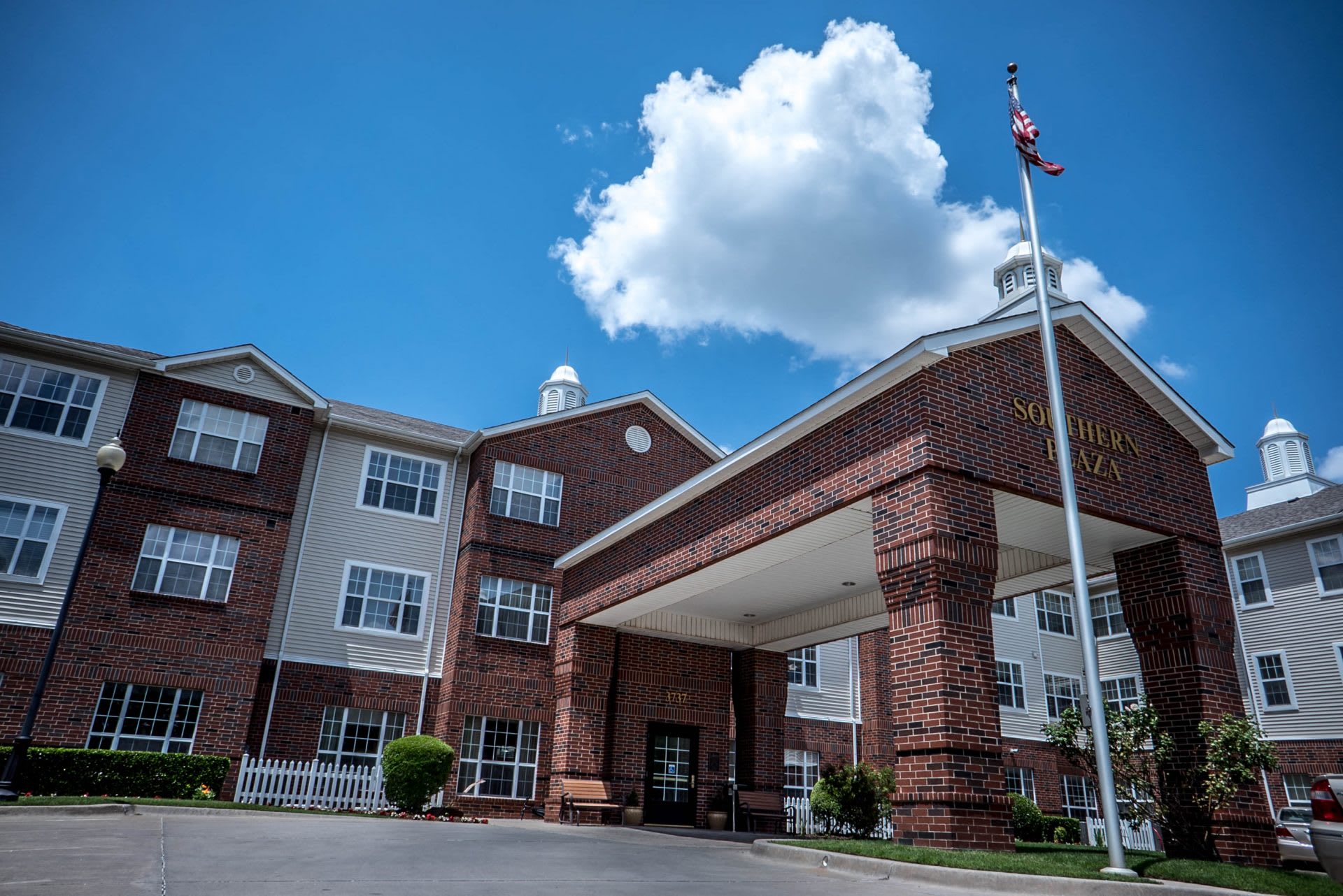 Southern Plaza Assisted Living and Memory Care community entrance