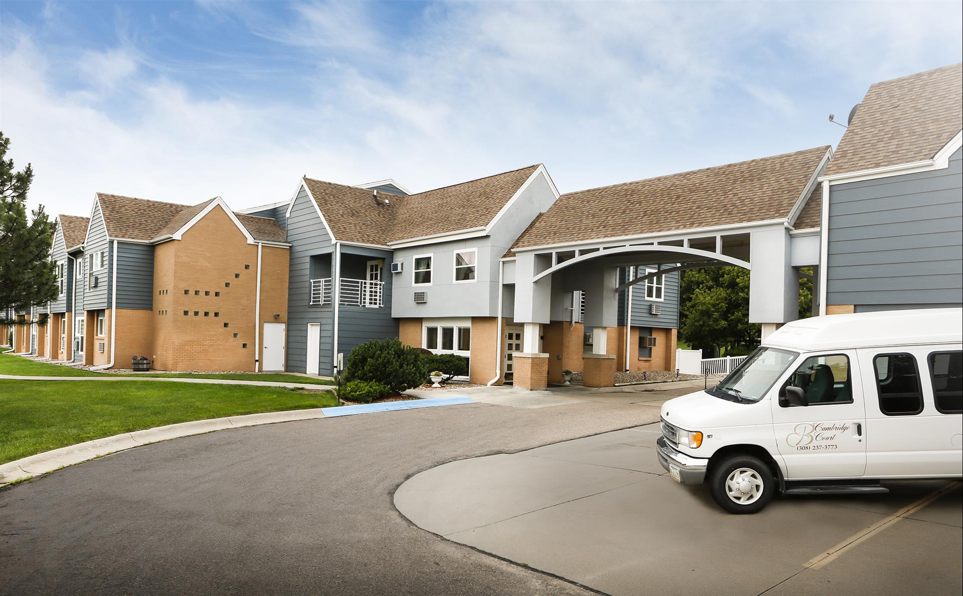 Cambridge Court Apartments