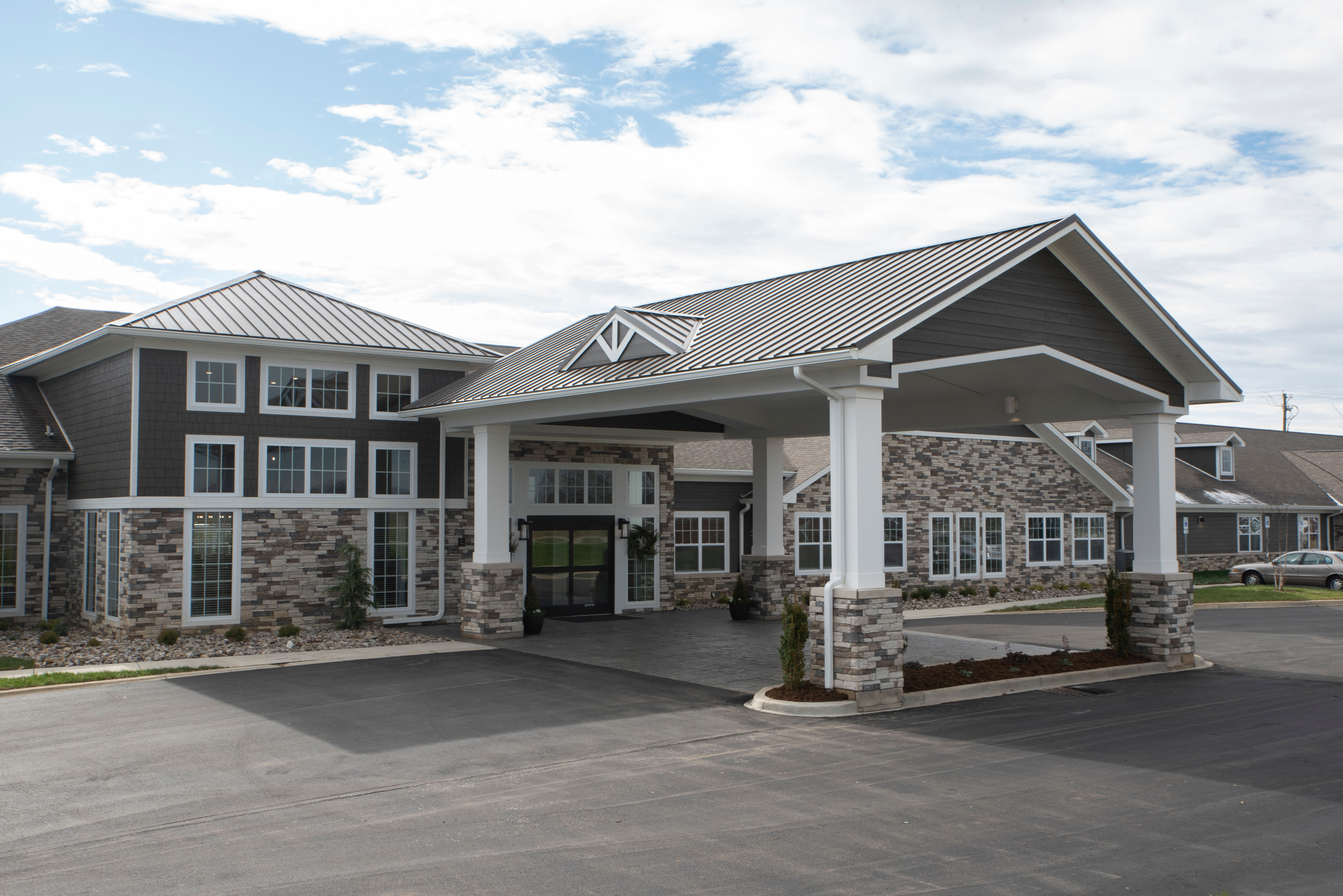 Walker's Trail Senior Living community exterior