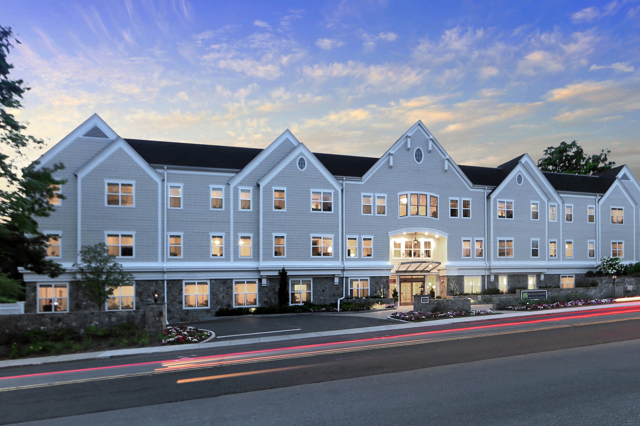 Maplewood at Darien community exterior