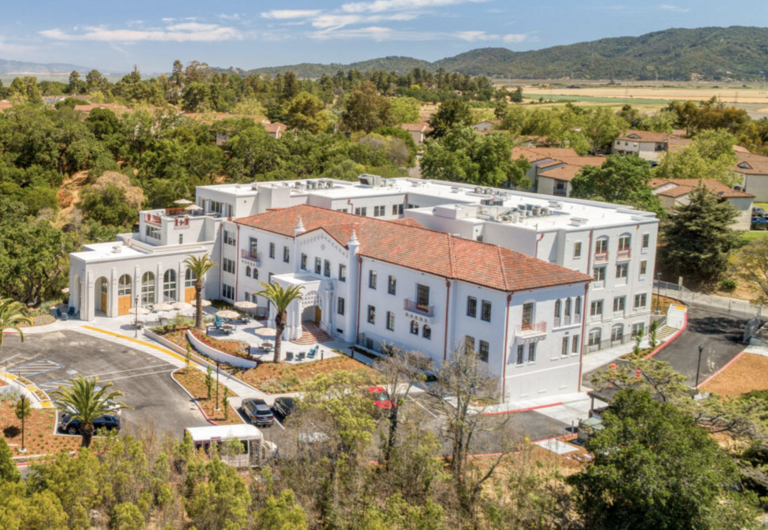 The Bluffs at Hamilton Hill community exterior