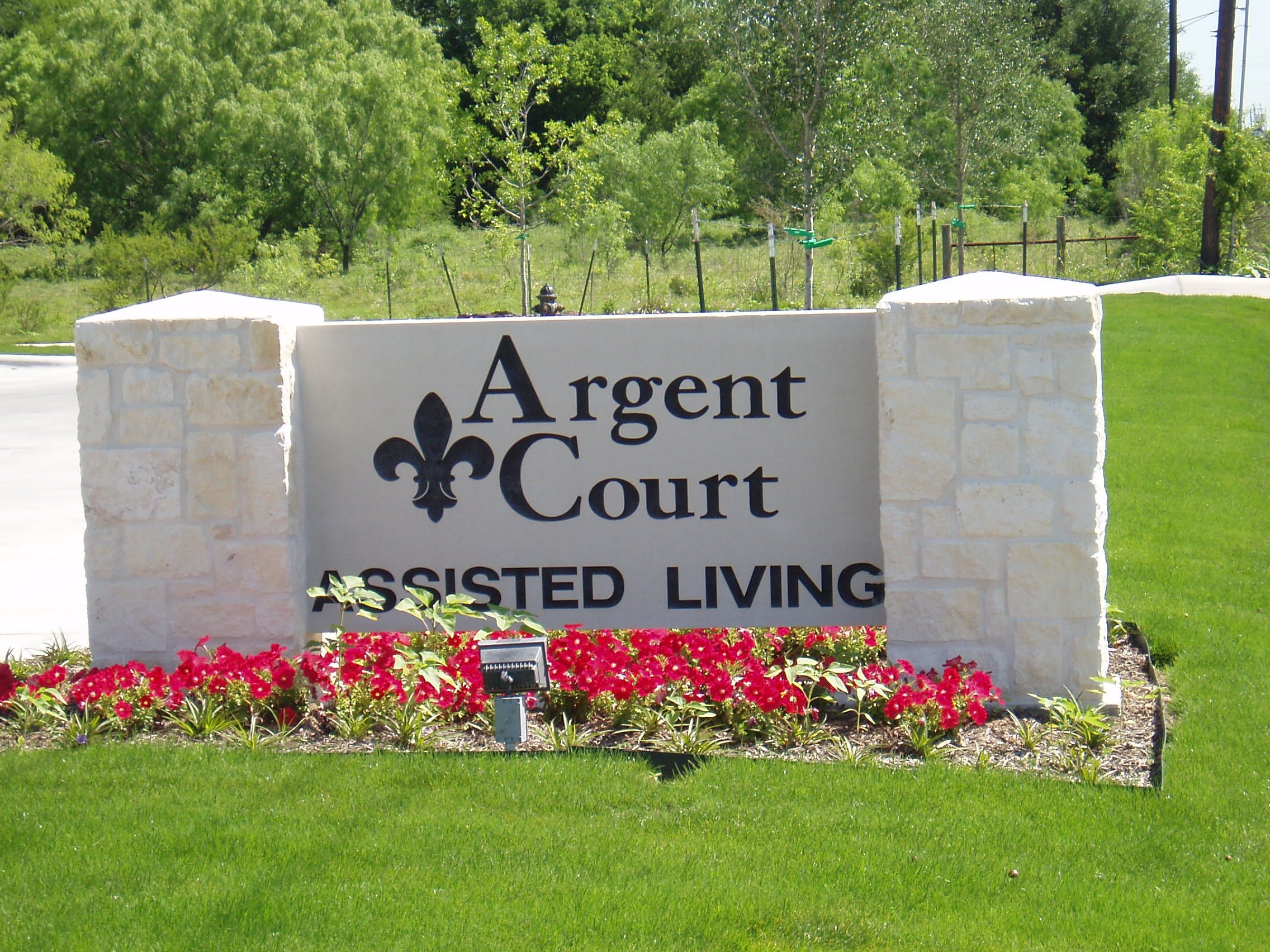 Argent Court Seguin 