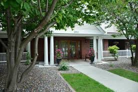 The Homestead at Maplewood outdoor common area