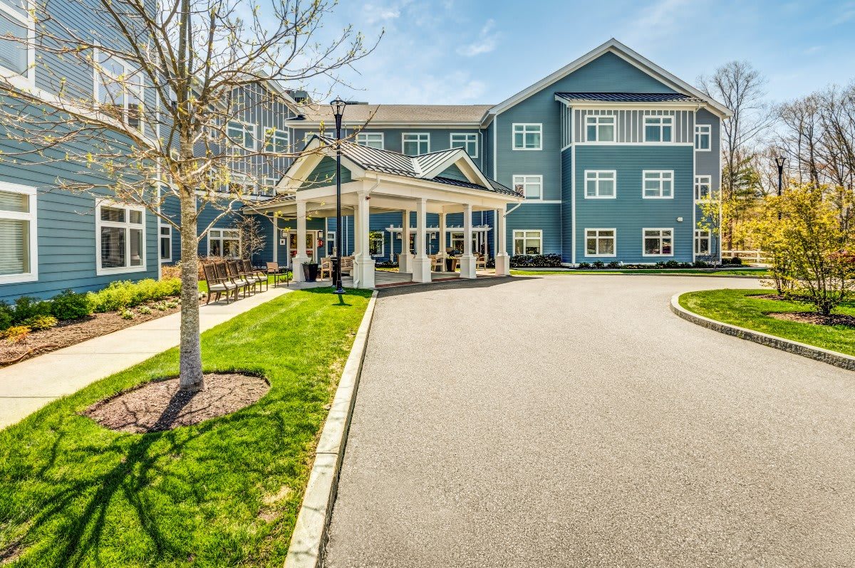 Benchmark Senior Living on Clapboardtree community exterior