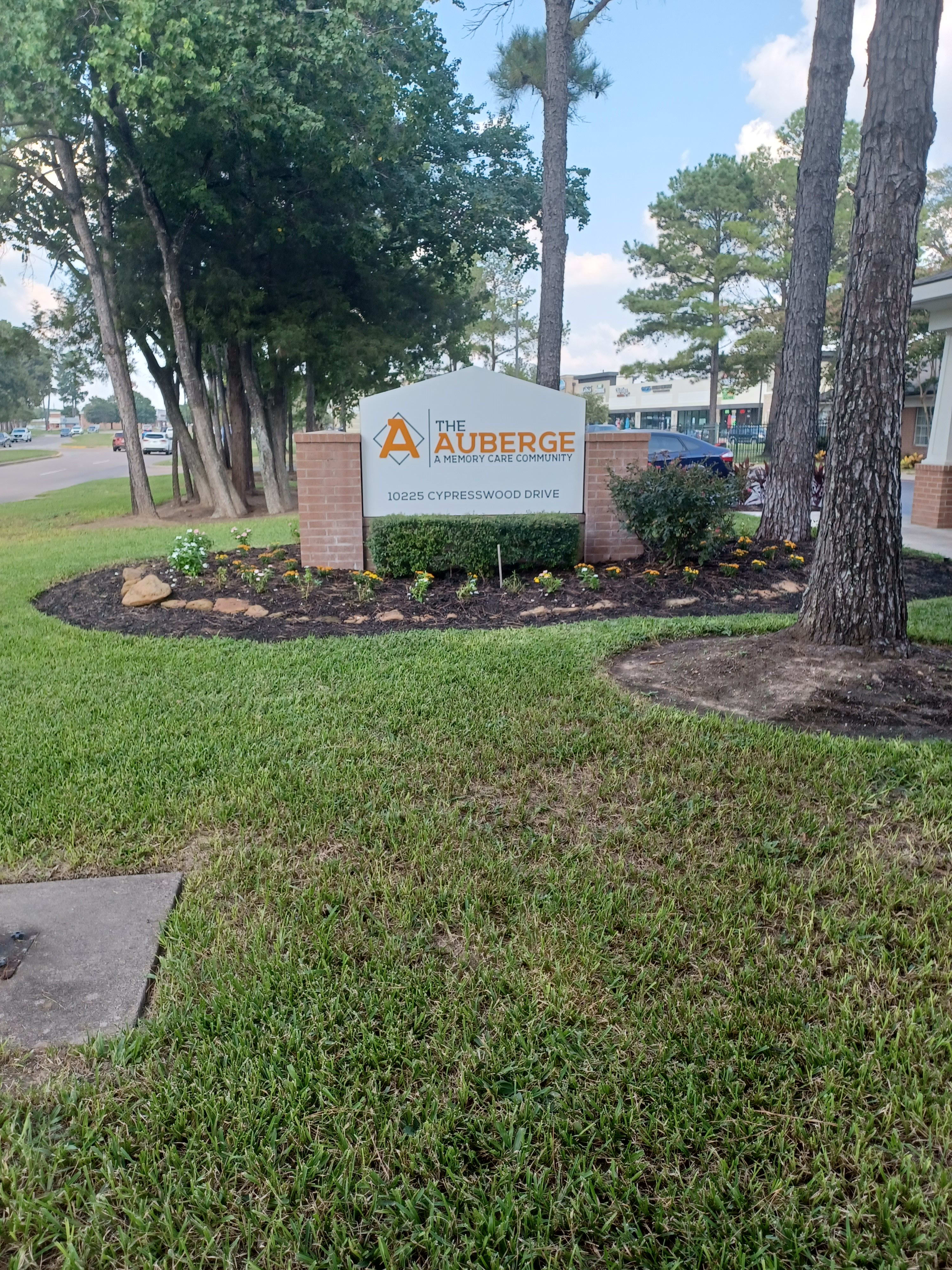 The Auberge at Cypresswood community exterior