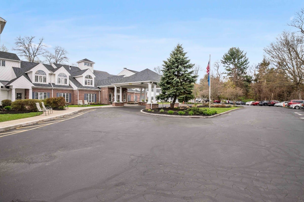 MiddleBrook Farms at Trumbull outdoor common area