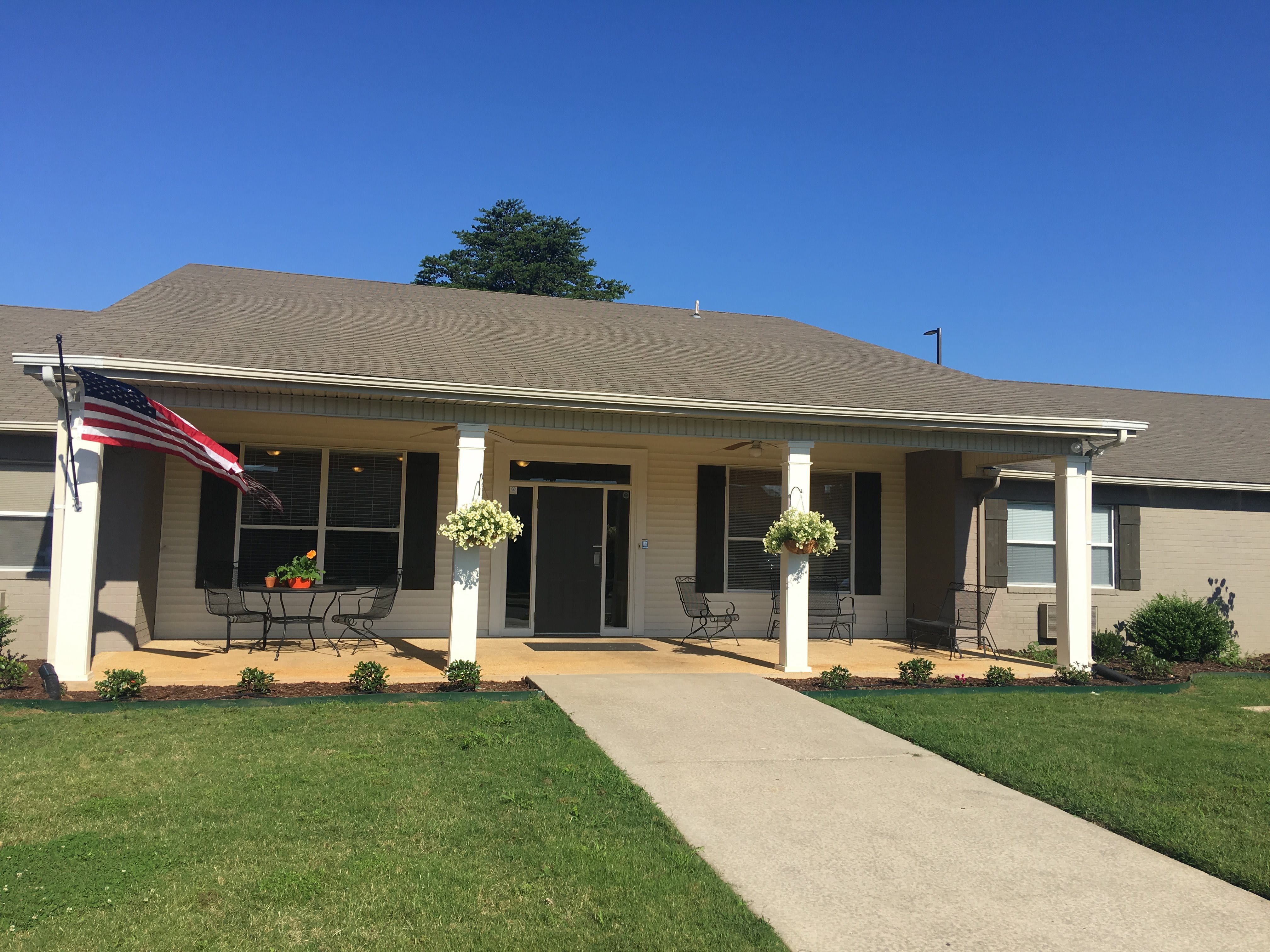 Limestone Lodge community exterior