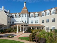 Photo of Atria Aquidneck Place