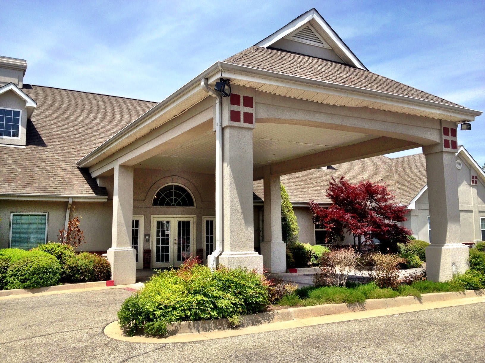 The Courtyards at The Ambassador Memory Care Assisted Living outdoor common area