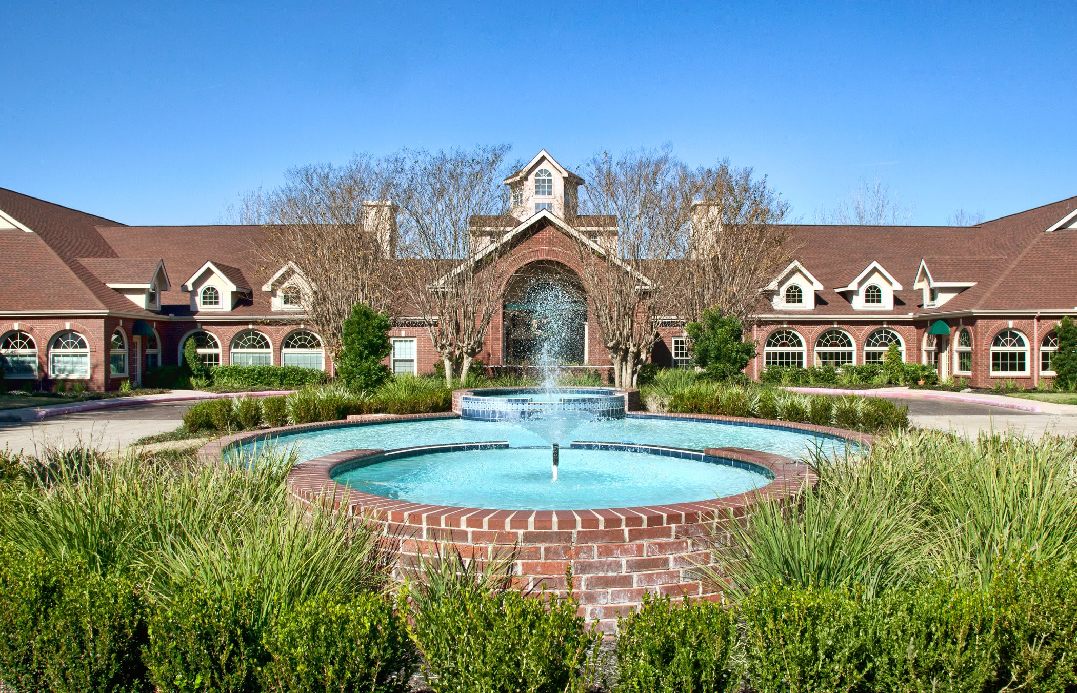 Village on the Park at Friendswood outdoor common area