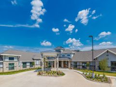 Lynridge of Arlington community exterior