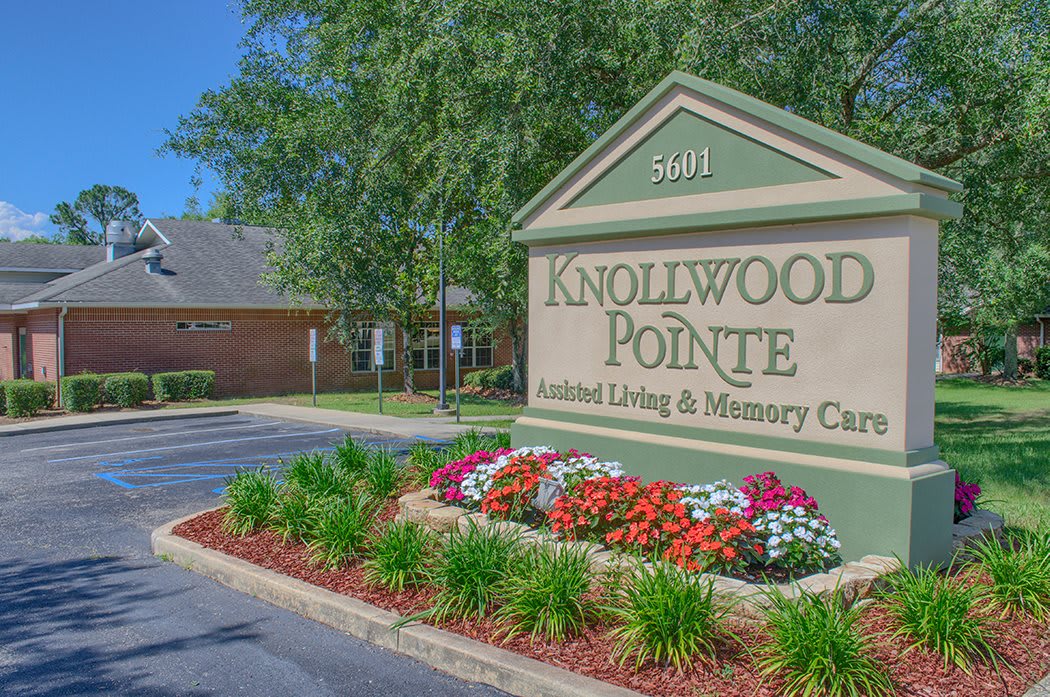 Knollwood Pointe 