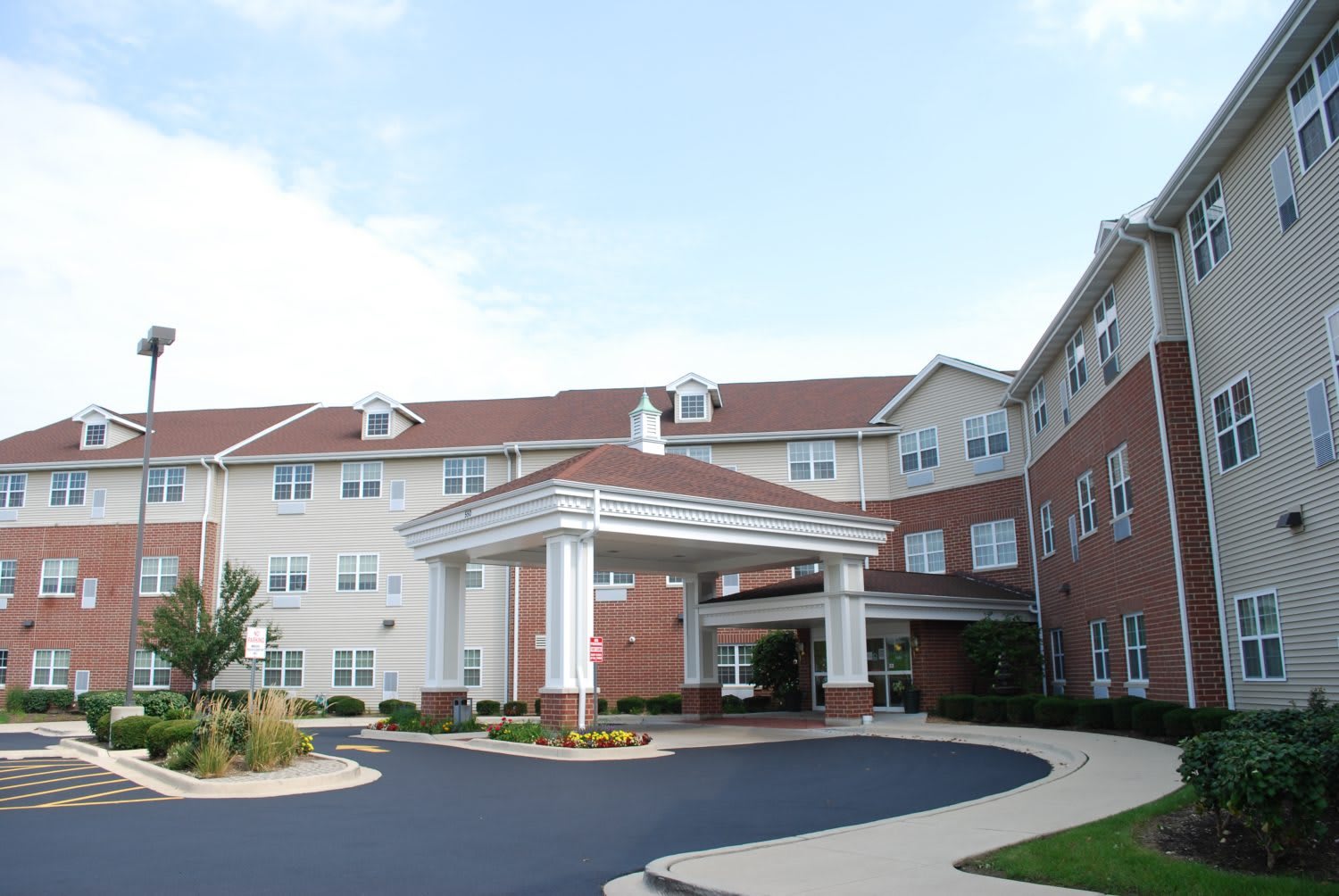 Heritage Woods of Bolingbrook community exterior