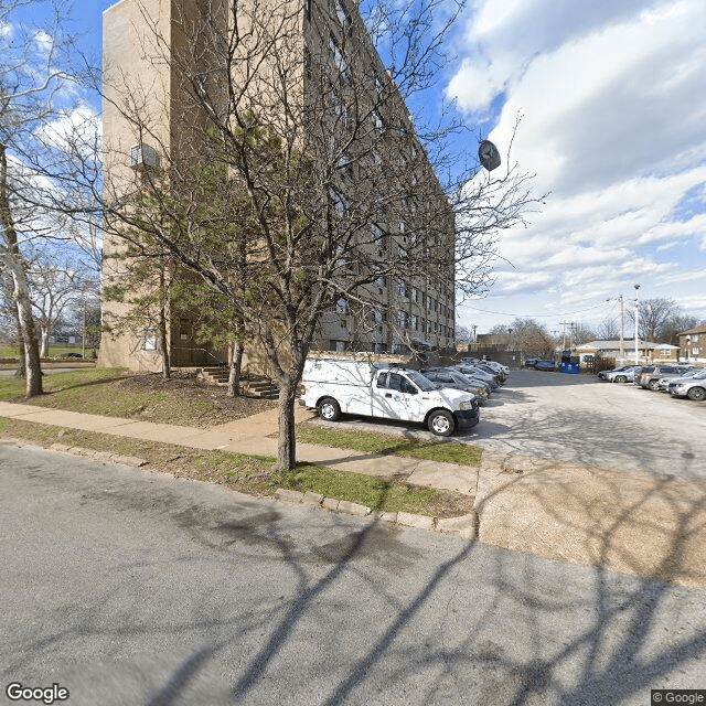 street view of The Regency at St. Louis Apts.