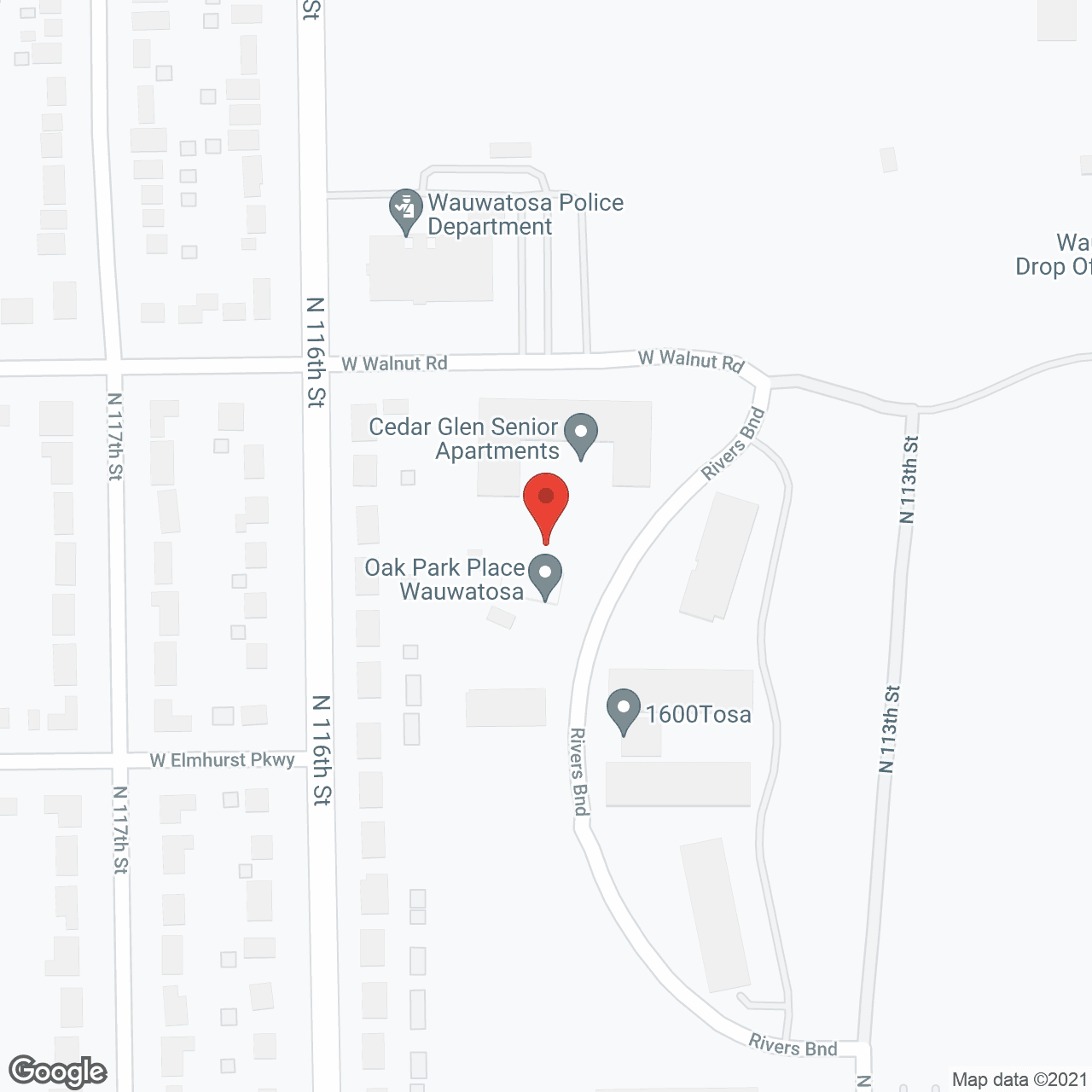 Map of the neighborhood around Oak Park Place Wauwatosa