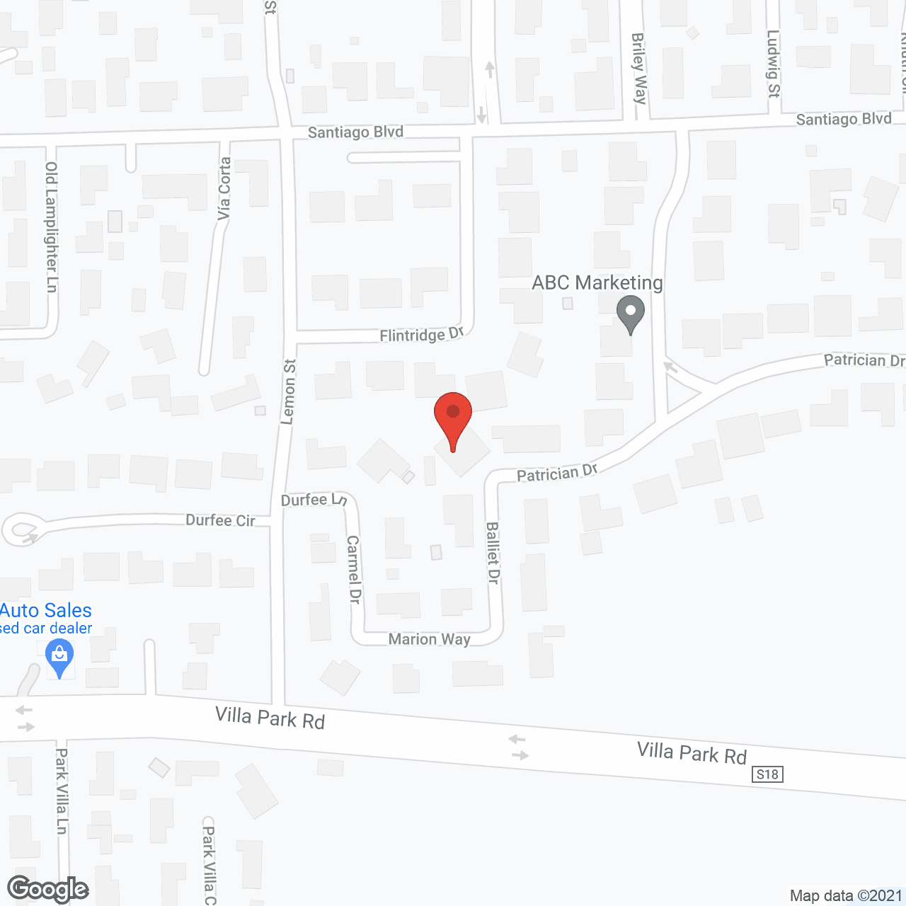 Map of the neighborhood around Royal Living