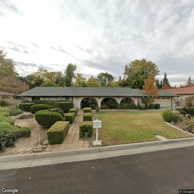 street view of Royal Gardens II