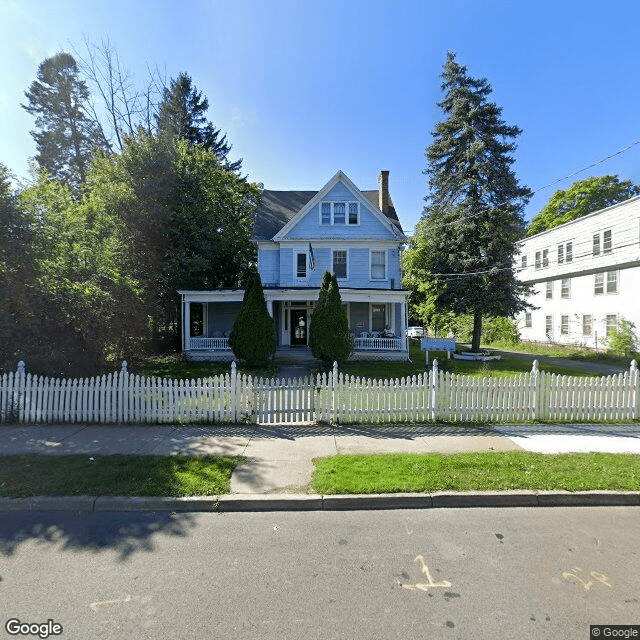 Photo of Garden House For Adults