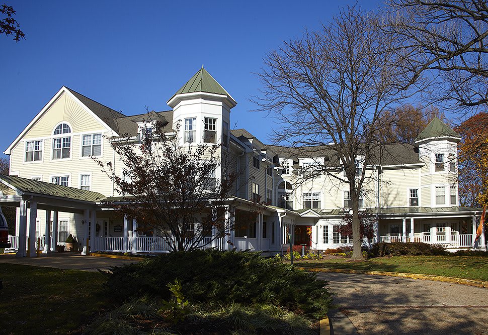 Sunrise of Arlington VA community exterior