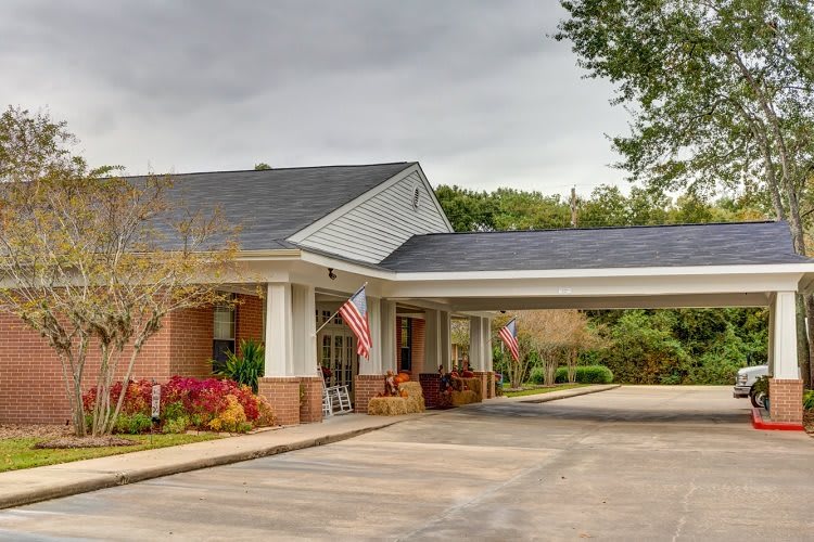 The Auberge at Sugar Land community exterior