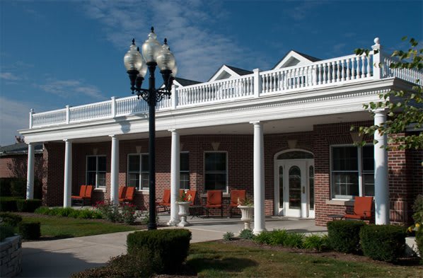 The Cottages of New Lenox community exterior