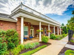 The Auberge at Lake Zurich community exterior