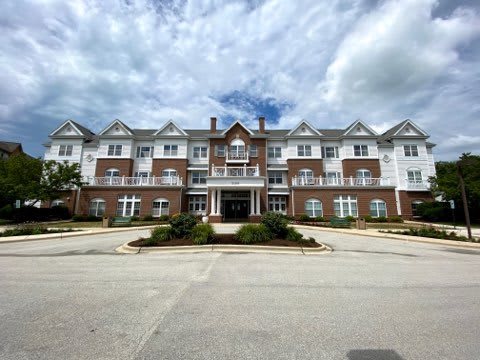 Charter Senior Living Poplar Creek community exterior