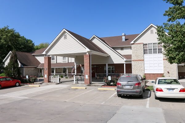 Vintage Park at Atchison community exterior