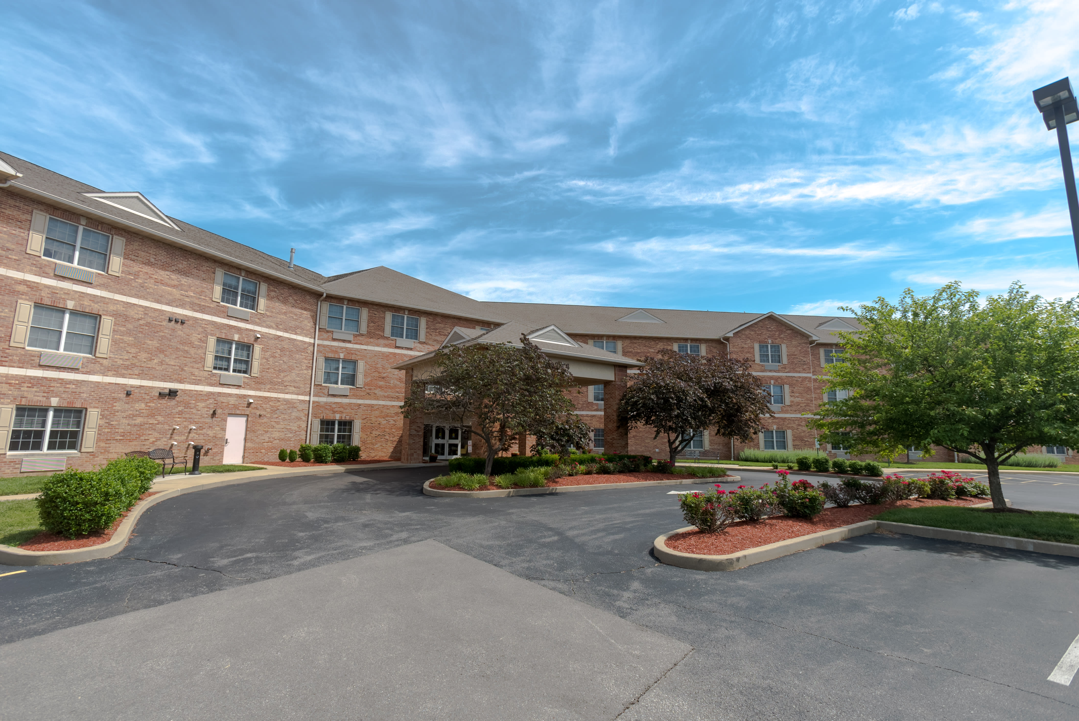 Cambridge House of O'Fallon community exterior